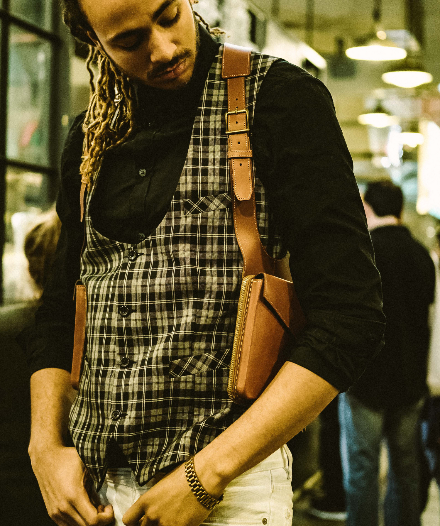 The Toast Deux Caramel by MBARQGO. A dual holster bag.