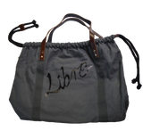 Le Triomphe Tote
